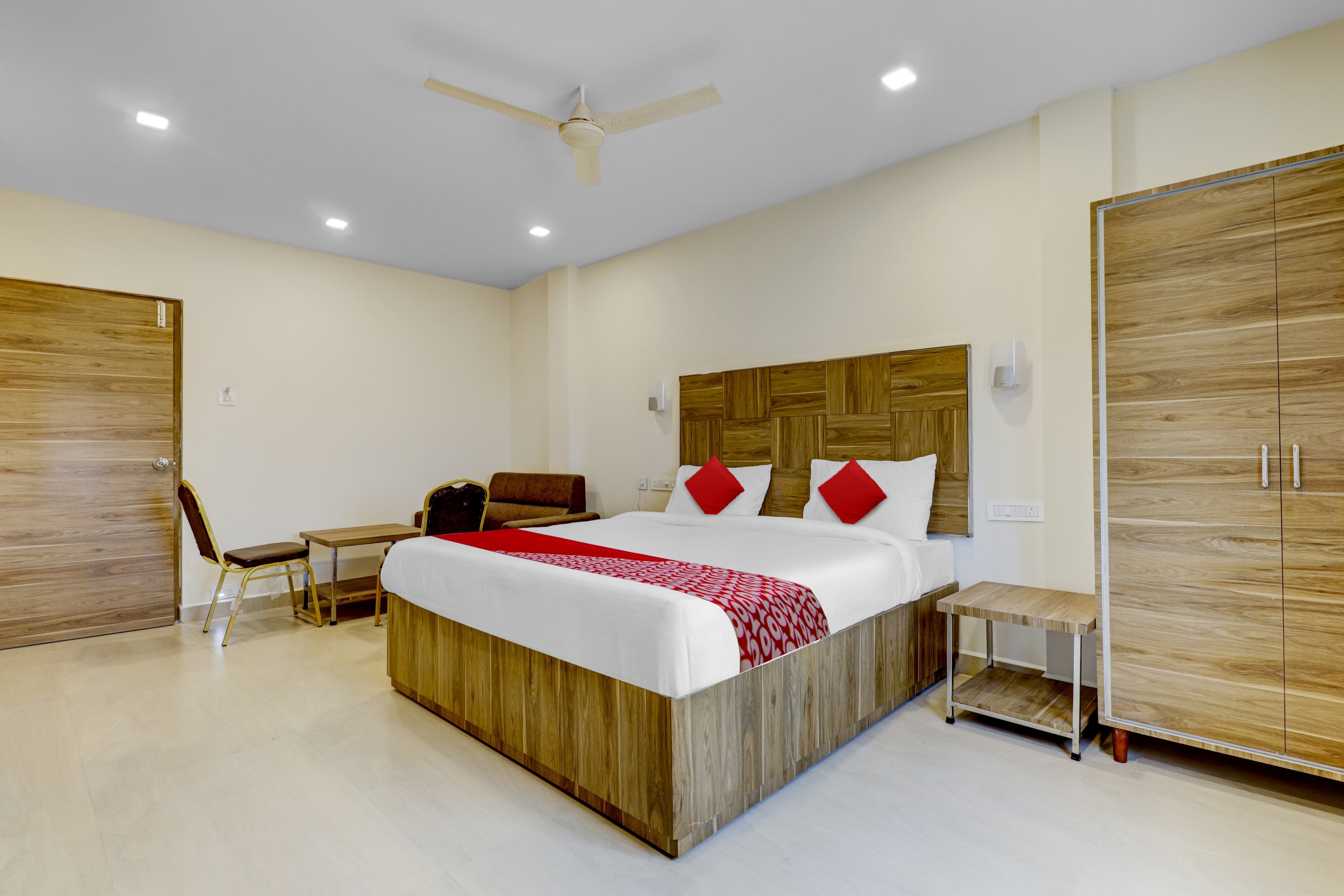 Hotel O Savitha's Grand