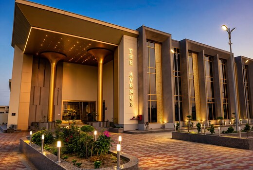 the avenue resort