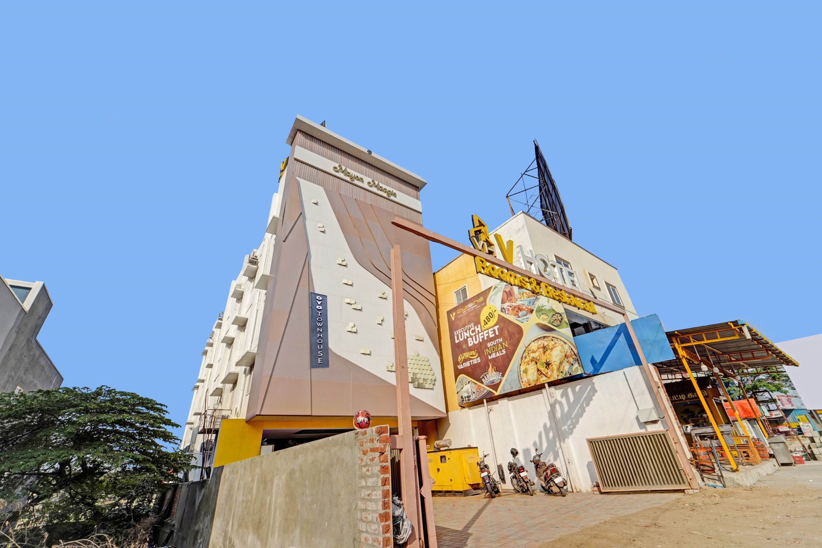Flagship OYO Hotel Velco