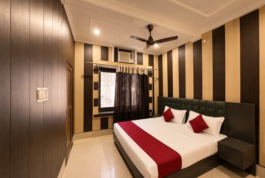 Raghuraaj Palace