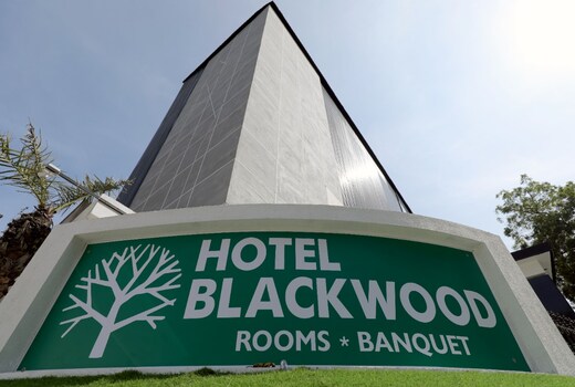 HOTEL BLACKWOOD