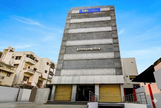 FabHotel Che Sigma- Nr. LB Nagar Metro Station