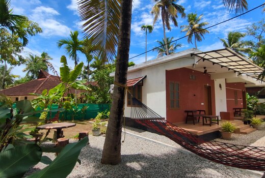 Turtle Island - Ayurveda Backwater Stay, Munroe Island