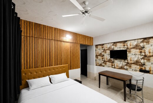 Ac Private room in thane