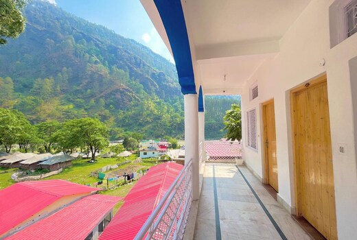 Shri Ganga River View Rutu Guest House