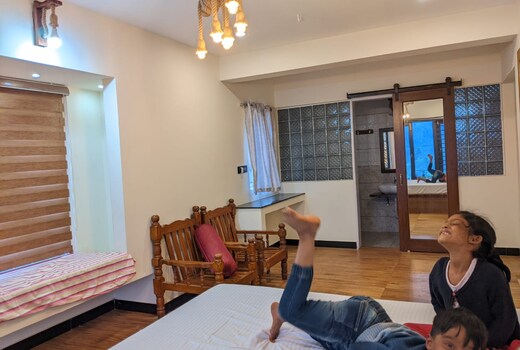 Susee T House