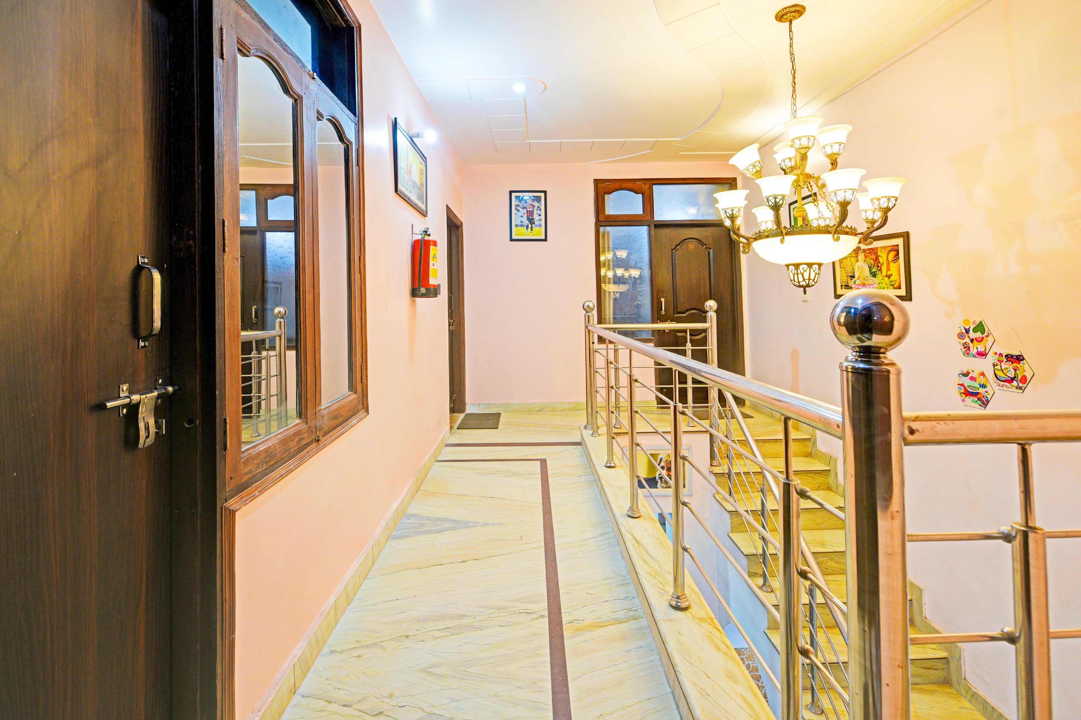 Hotel O Dazzle Inn