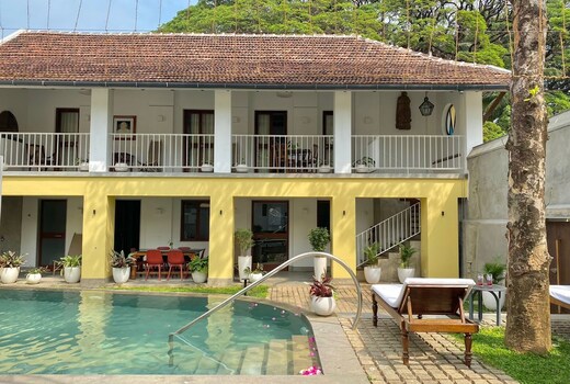 Baron's Antiquarian Villa