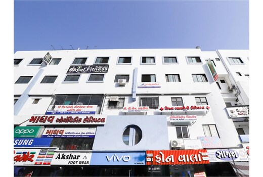 Hotel Parash Inn
