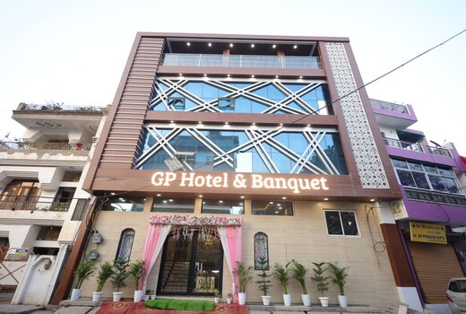 GP Hotel & Banquet Lucknow