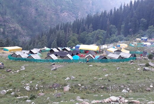 Kheer Ganga trekking camps