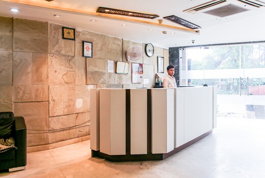 HOTEL MANI RAM PALACE