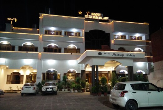 Hotel Maharaja Palace