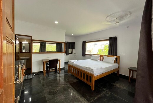 ANAND GUESTHOUSE