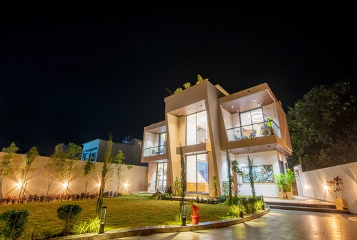 DanCenter Papillon Villa | 5BHK | Pvt Pool | Statue of Belief | Udaipur