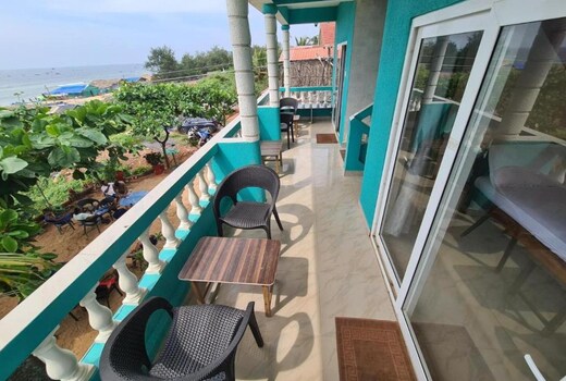 DEE JOY'S Beach Place with Sea View | Calangute