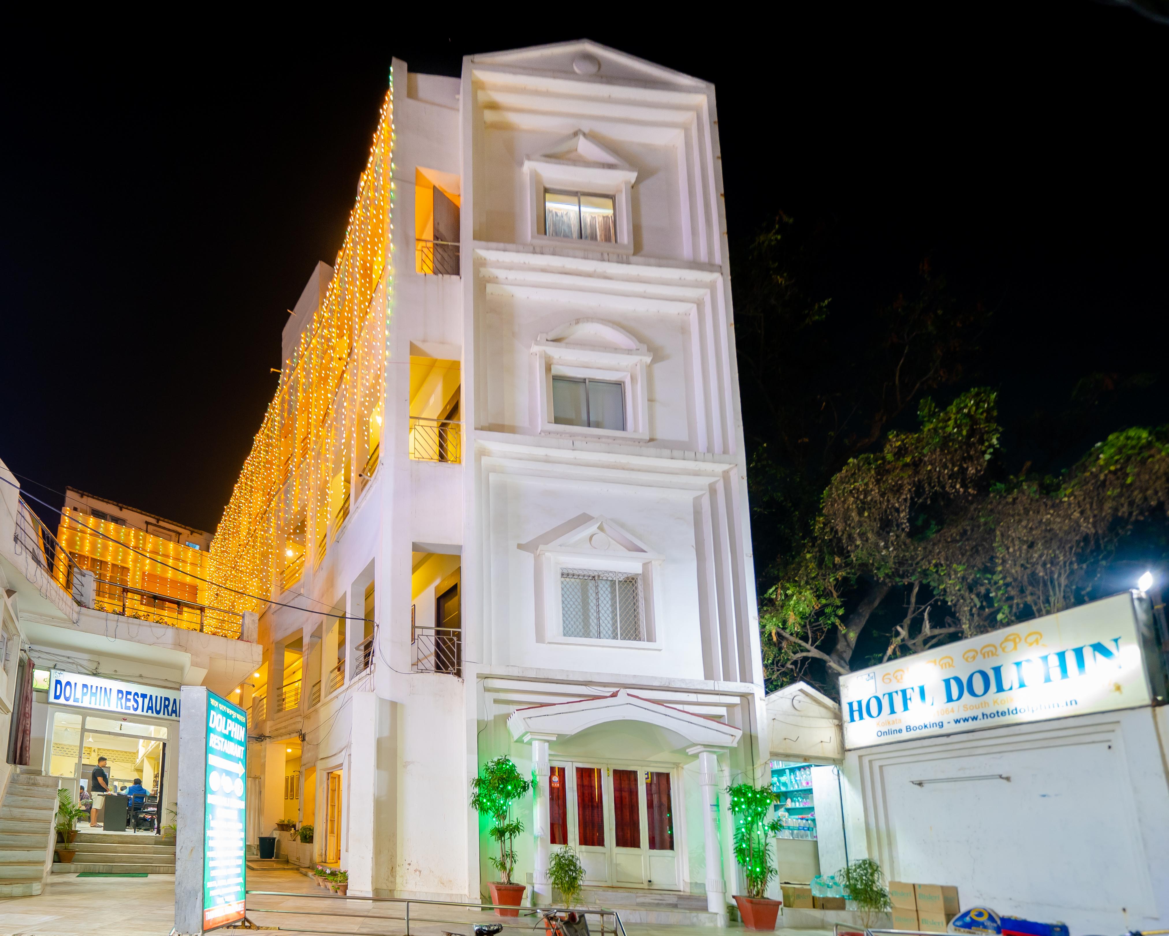 Hotel Dolphin Puri - 180 mtrs from Beach