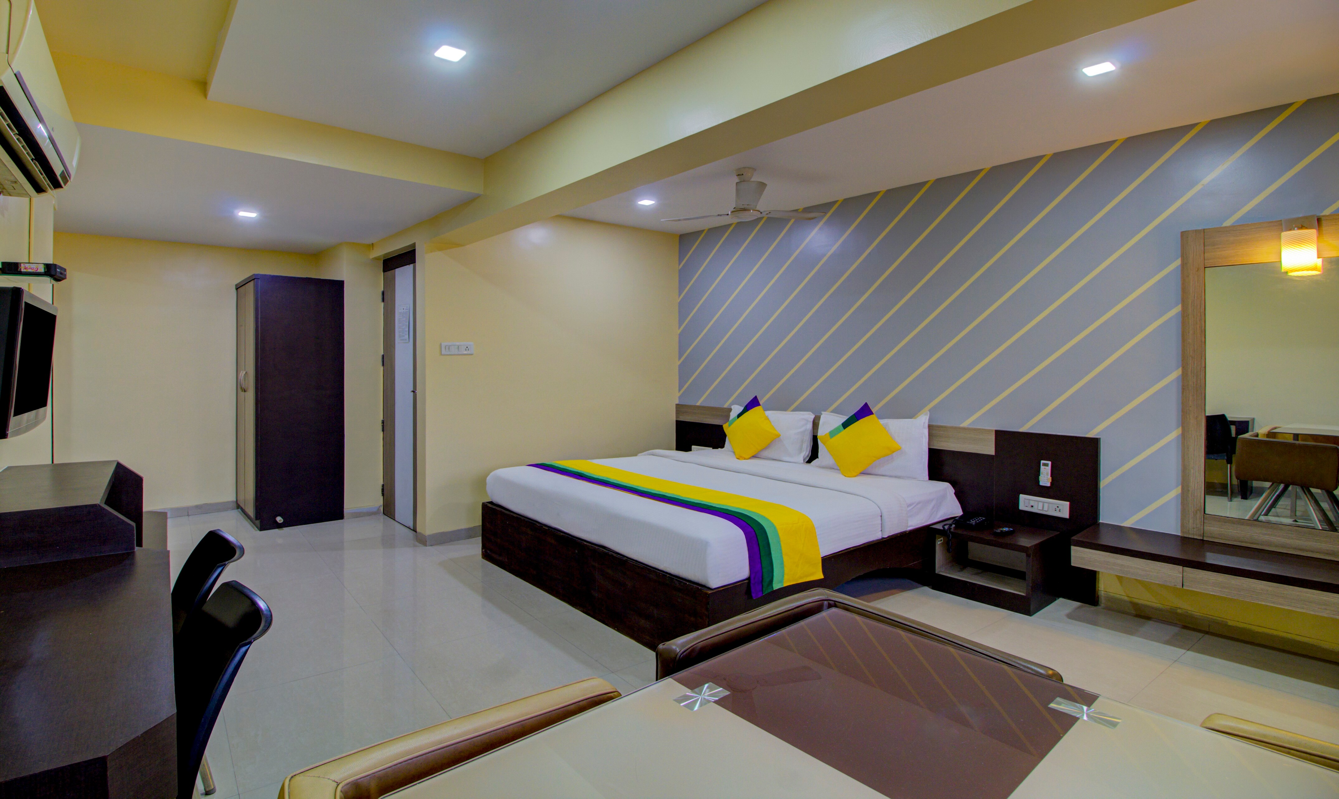 Itsy Hotels Prince Regency