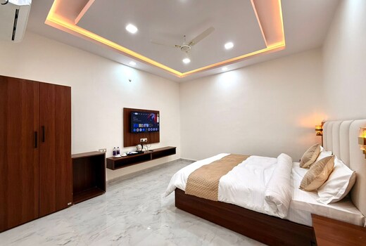 Hotel BETWA SAROWAR