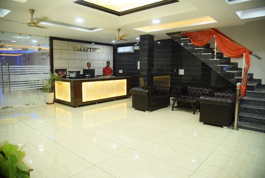 JS Plaza