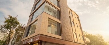 Hotel Alpine