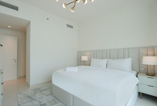 ELIVAAS Curated Sea View | 2B Beachfront Luxury | EmaarBeachfron