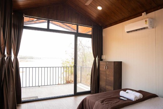 Jungle Spring Resort