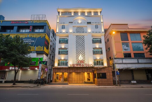 FabHotel Prime Middleton - Nr. Niladri Vihar Square