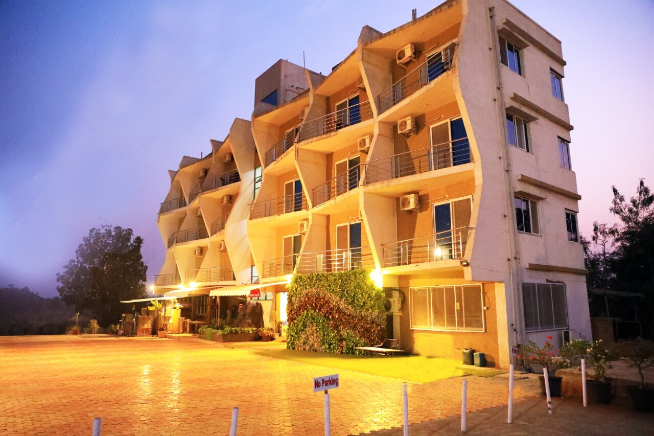 Dreammland Resort