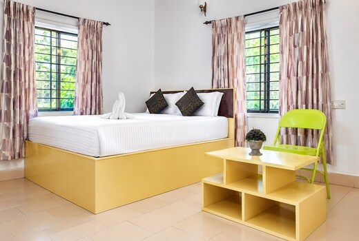 Babbler A Jungle Resort