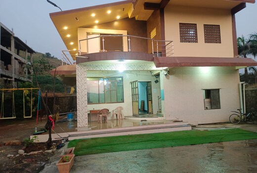 Mangaltar farm house