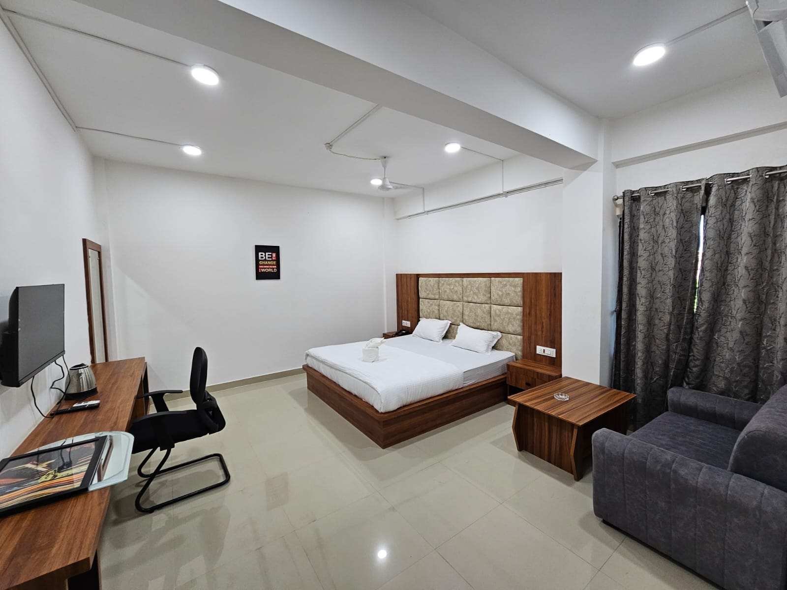 Hotel Astral
