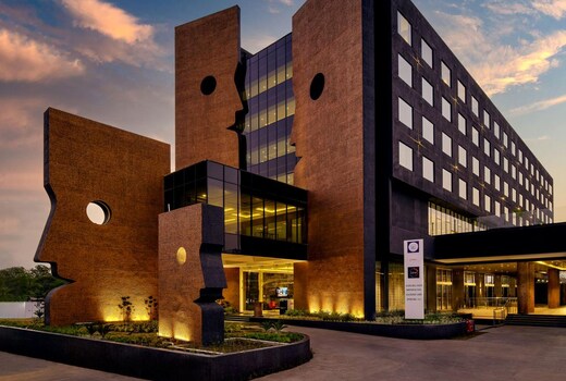 Essentia Luxury Hotel
