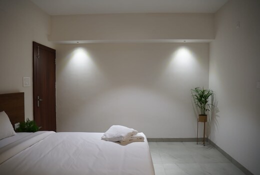 K K SERVICE SUITES