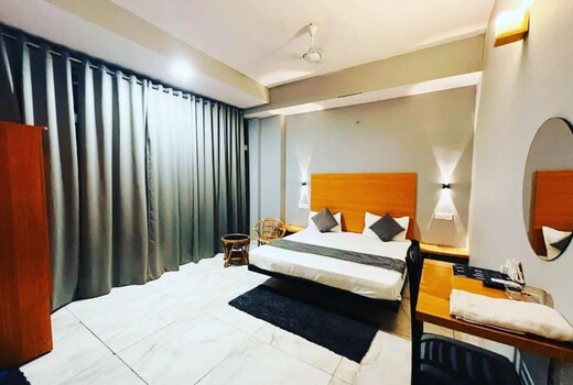 Hotel The Bell