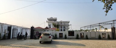 Jai Vilas Gold Palace