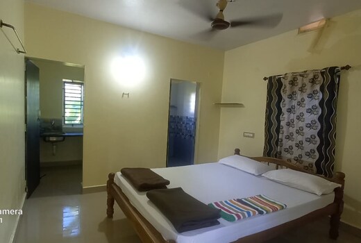 PEACEFULLY HOME STAY
