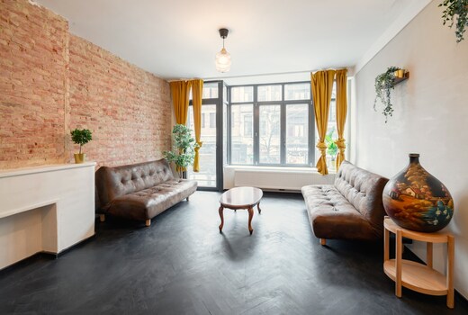 Spacious 2BR Stay for 14 by Grand Central