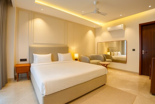 Hotel Ivory Leaf Stays Golf Course Road