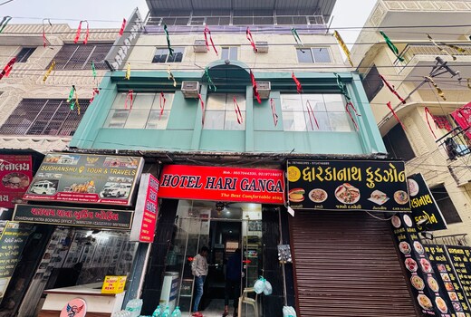 Hotel Hari Ganga @Harkipauri Road