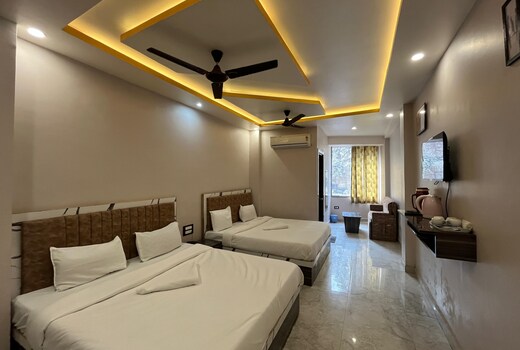 Hotel Pragya International