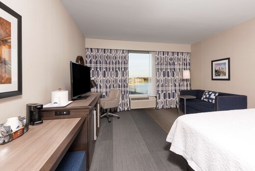 Hampton Inn & Suites Indianapolis/keystone, IN