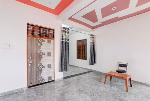 SPOT ON Royel Grand Hotel Nabedi