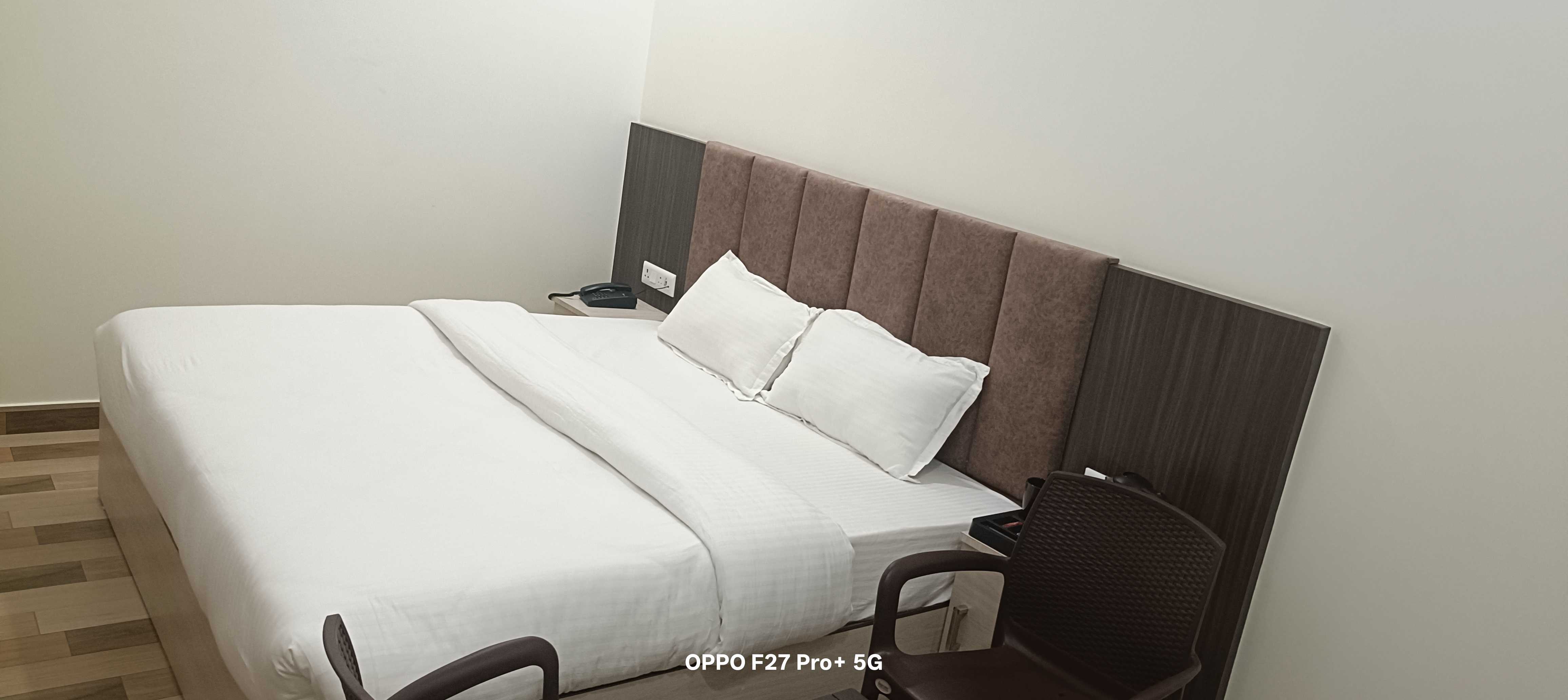 Hotel O by OYO Ram Janki Palace