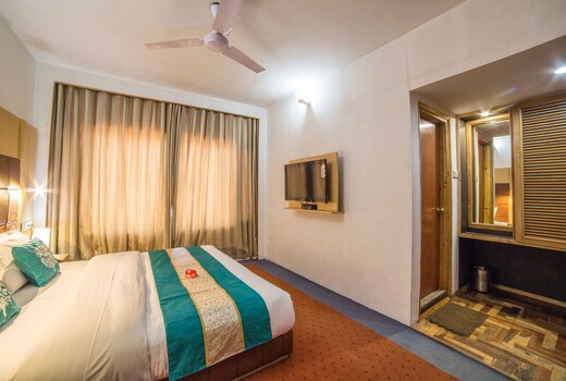 Hotel Holiday Plaza