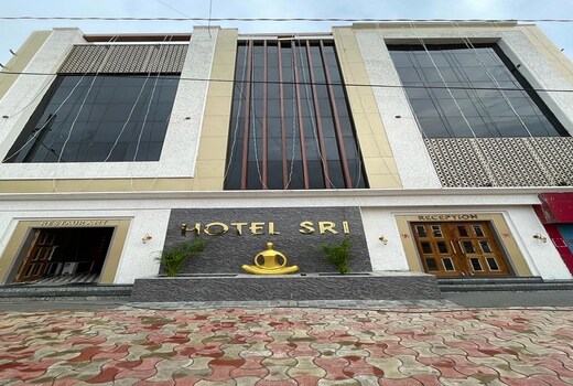 Hotel Sri