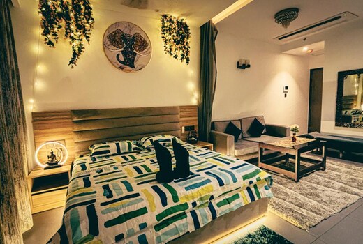 River & City View | Luxury Apartment at Sky Hieght