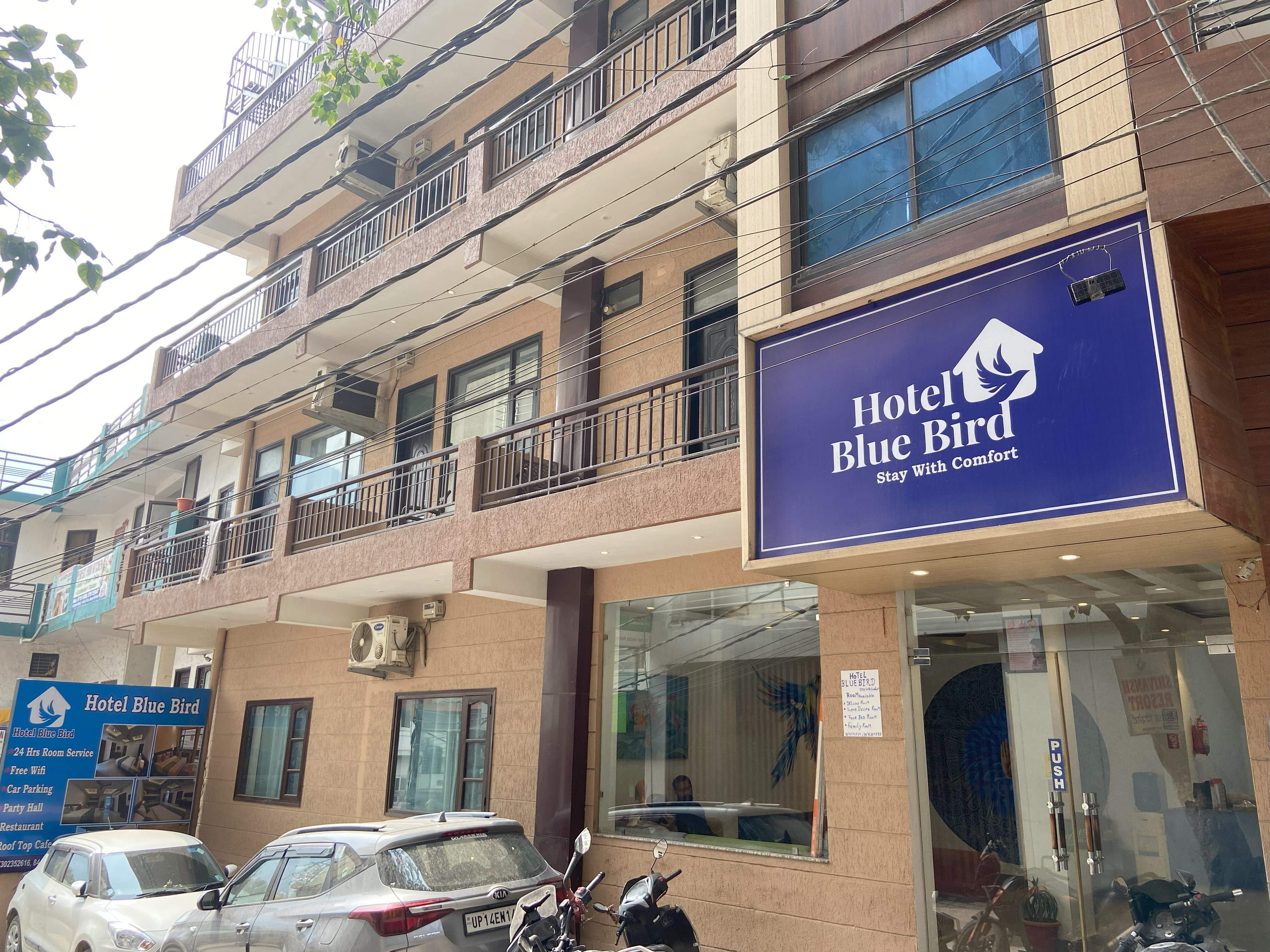 Hotel blue bird