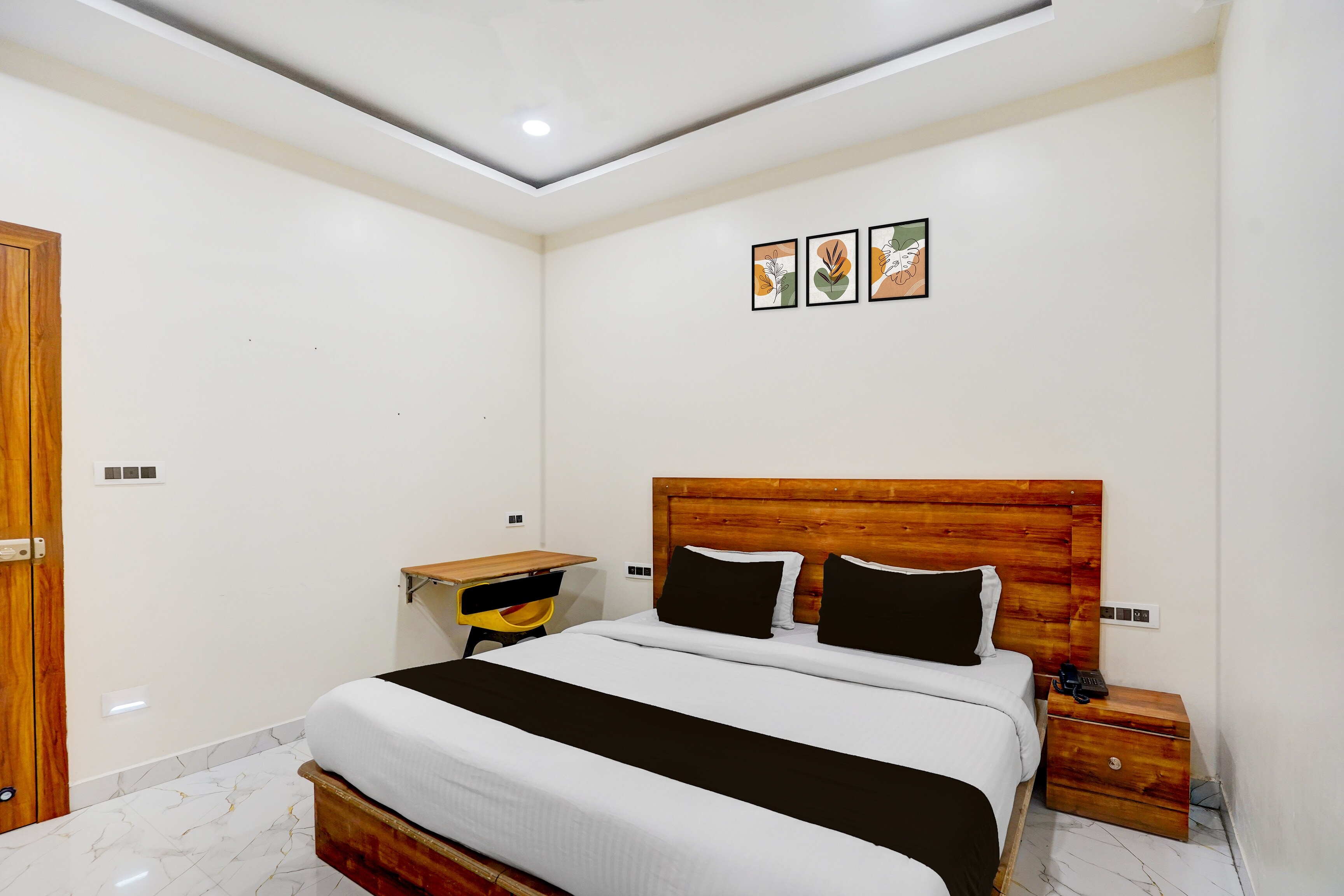 Hotel O Madhvam