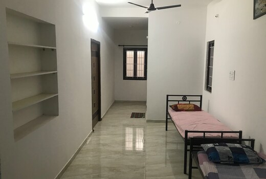 Daily and weekly room